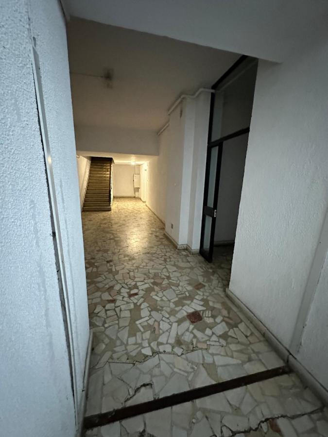 Unirii Lake Tribunal บูคาเรสต์ ภายนอก รูปภาพ